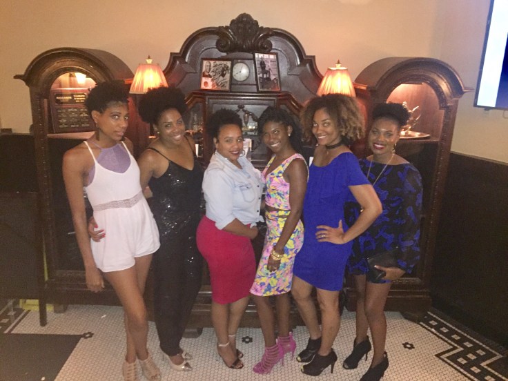 Naturalista moms showing what true beauty looks like