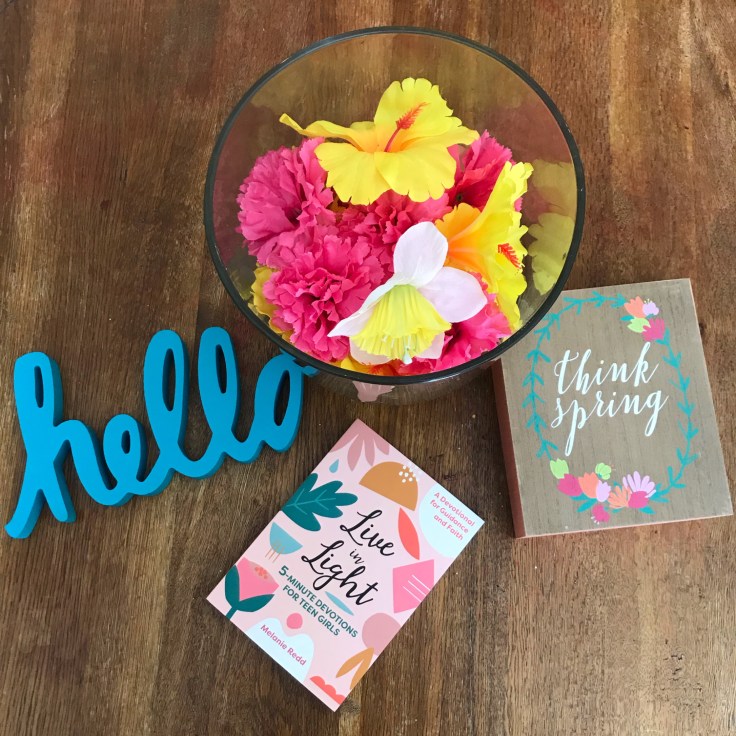 Floral Decor adds just the touch your home needs this spring. #springactivities #floraldecor #budgetfriendlyactivities #budgetfriendly #budget #kidsactivities #childrenactivities