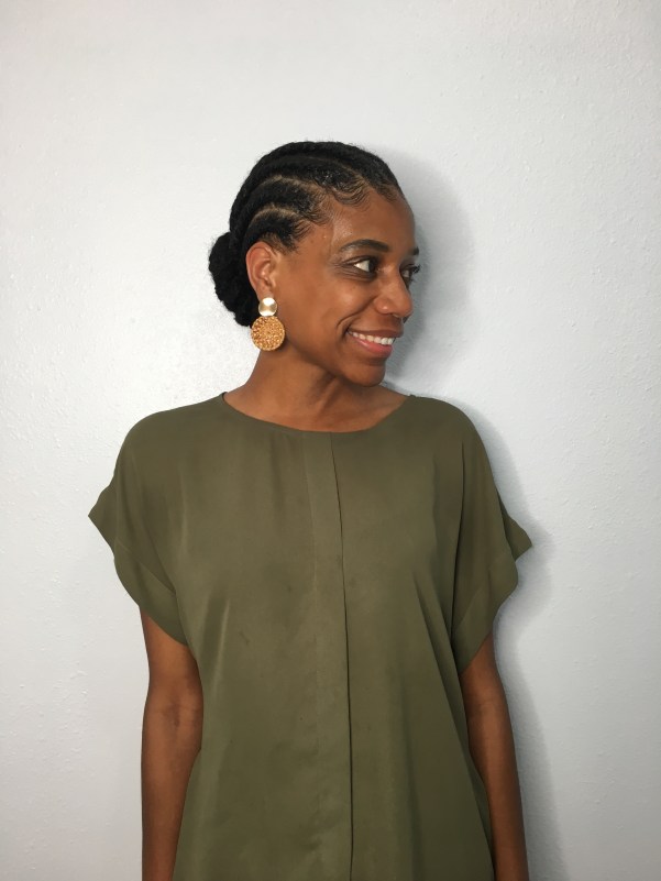 Flat twists are a great way to style your natural hair #naturalhairstyles #howtostylenaturalhair #naturalhair #curlyhairstyles #curlyhair #africanamericanhair #shorthairstyles #mediumlengthhairstyles #flattwists #haircare #naturalhaircare