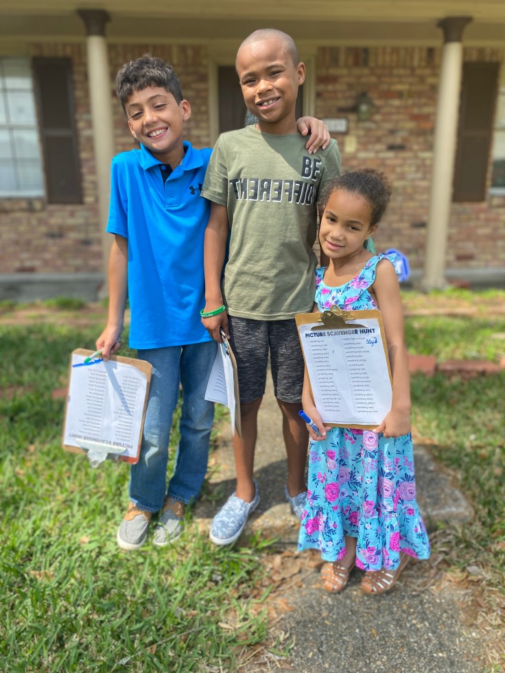 Scavenger Hunts are my absolute favorite family activity for children and adults of all ages. #freescavengerhunt #scavengerhunt #indoorscavengerhunt #outdoorscavengerhunt #photoscavengerhunt #selfscavengerhunt #familyactivities