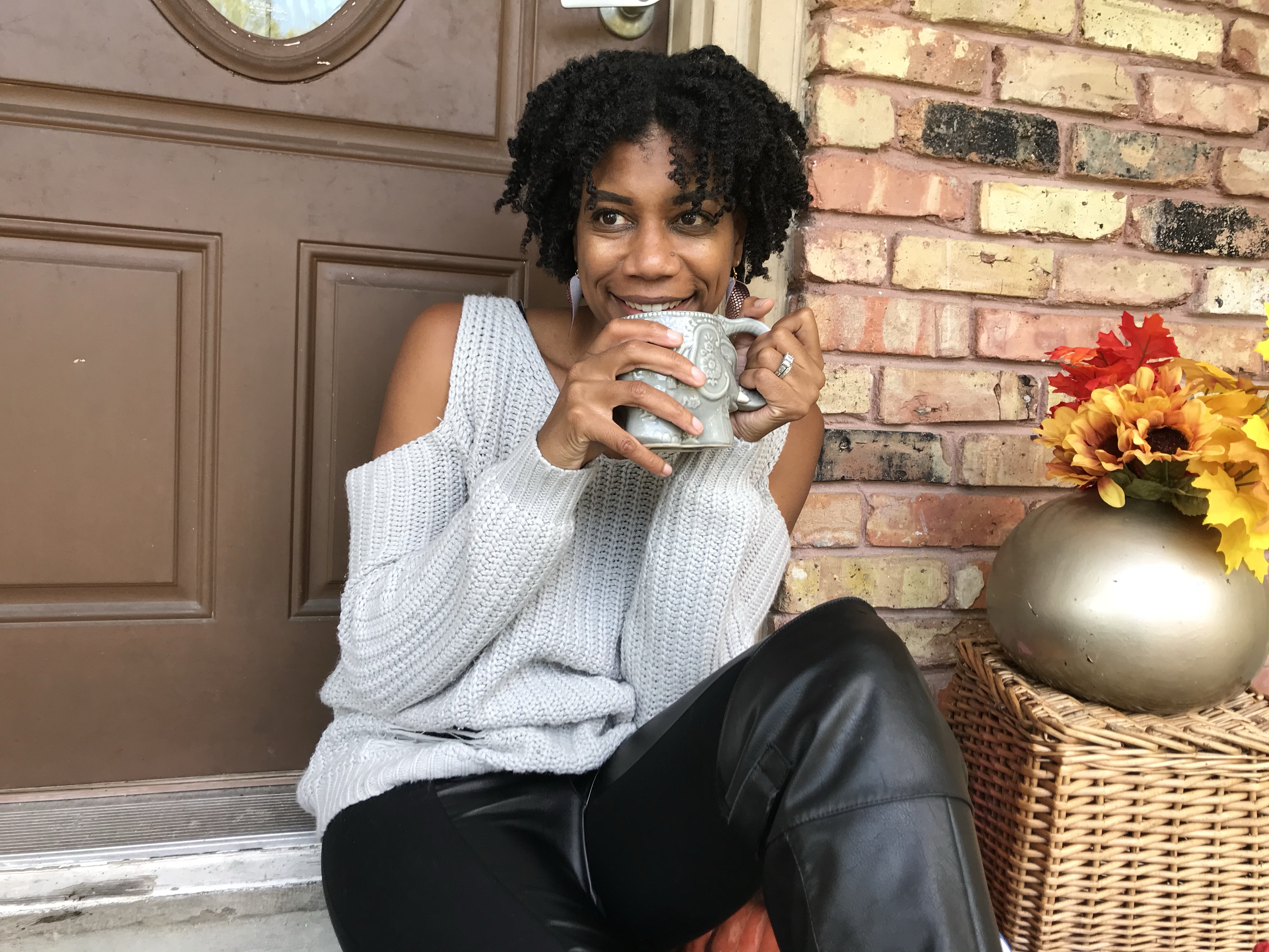 Put some decor on your porch. Take the photo. #familyphotos #familyphotoshoot #familyphotoideas #coffeemugphotos #familyphotosession