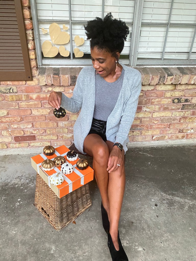 Vegan leather shorts with draped gray cardigan for fall wardrobe #fallawardrobe #minimalistfashion #minimaliswardrobe #project333 #capsulewardrobe