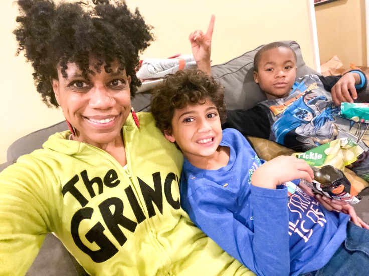 free christmas activities for kids #christmasactivites #christmasmovieguide #christmasmovies #holidaymovieguide #freechristmasactivities