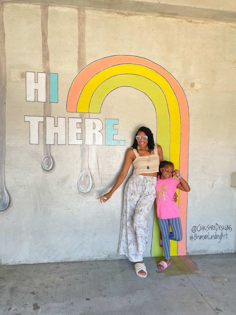 Branson Missouri Instagram Photo spots | #instagramphotoideas #instagramphotoinspiration #bransonmissouri #explorebranson #bransonphotoops #bransonlanding